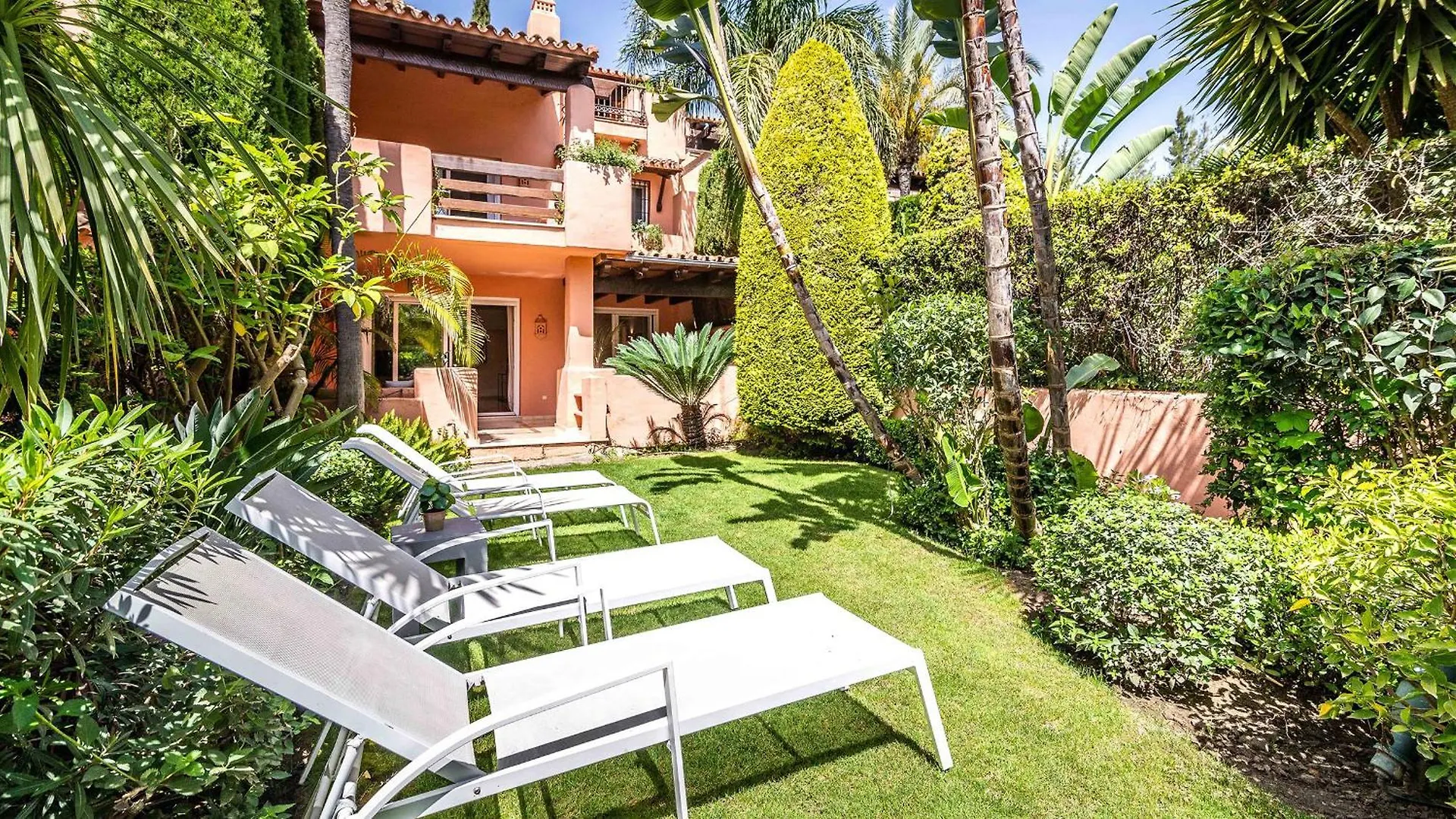 Vacation Marbella - Villa Federer, Old Town With A Big Communal Pool And Andalusian Garden