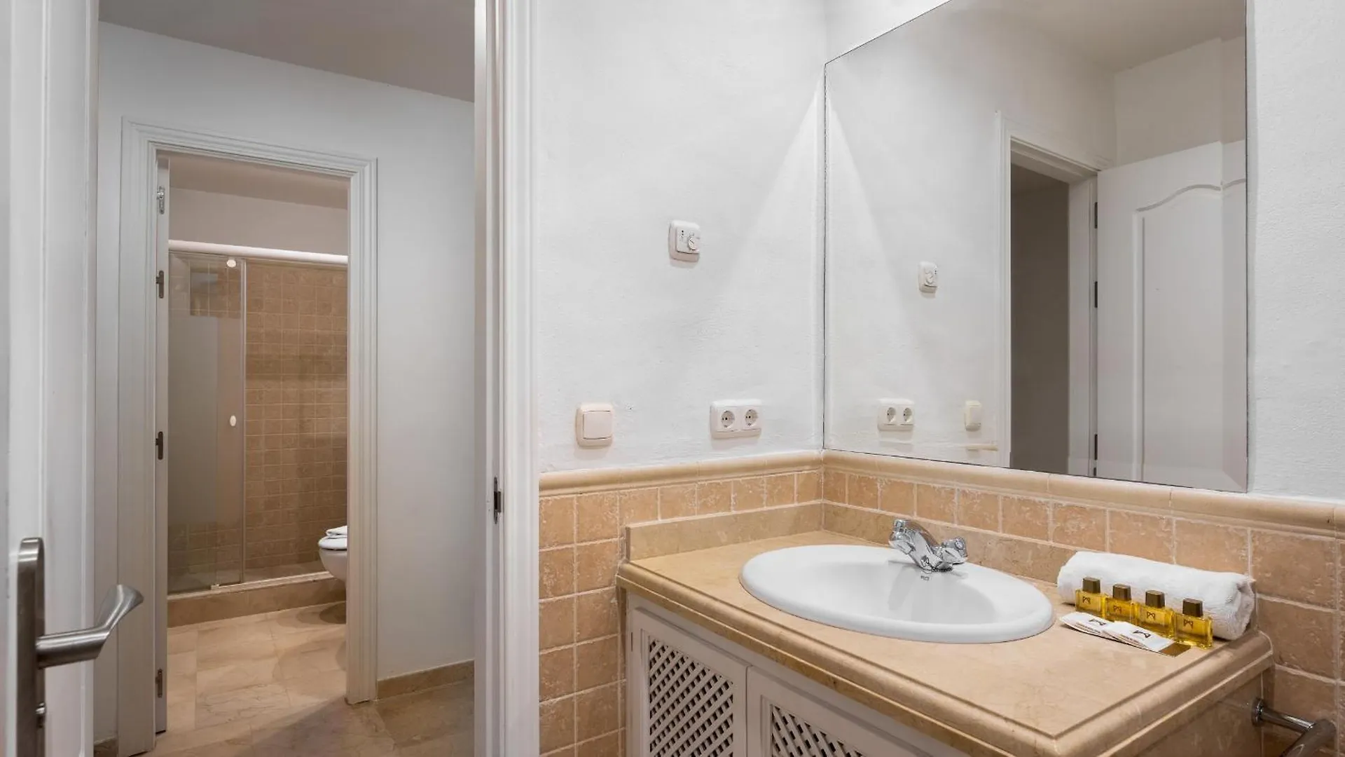 Vacation Marbella - Villa Federer, Old Town With A Big Communal Pool And Andalusian Garden 0*,
